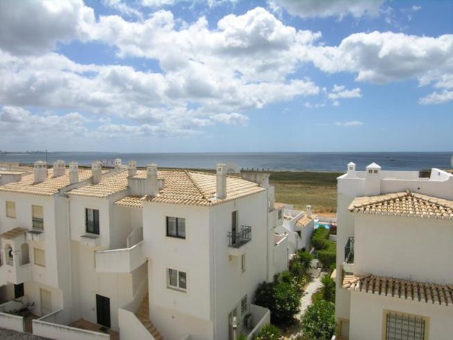 הוילה לאגוּ‏ש Casa Da Praia Para Ferias - Vila Pinheiro - Vivenda Johanna מראה חיצוני תמונה