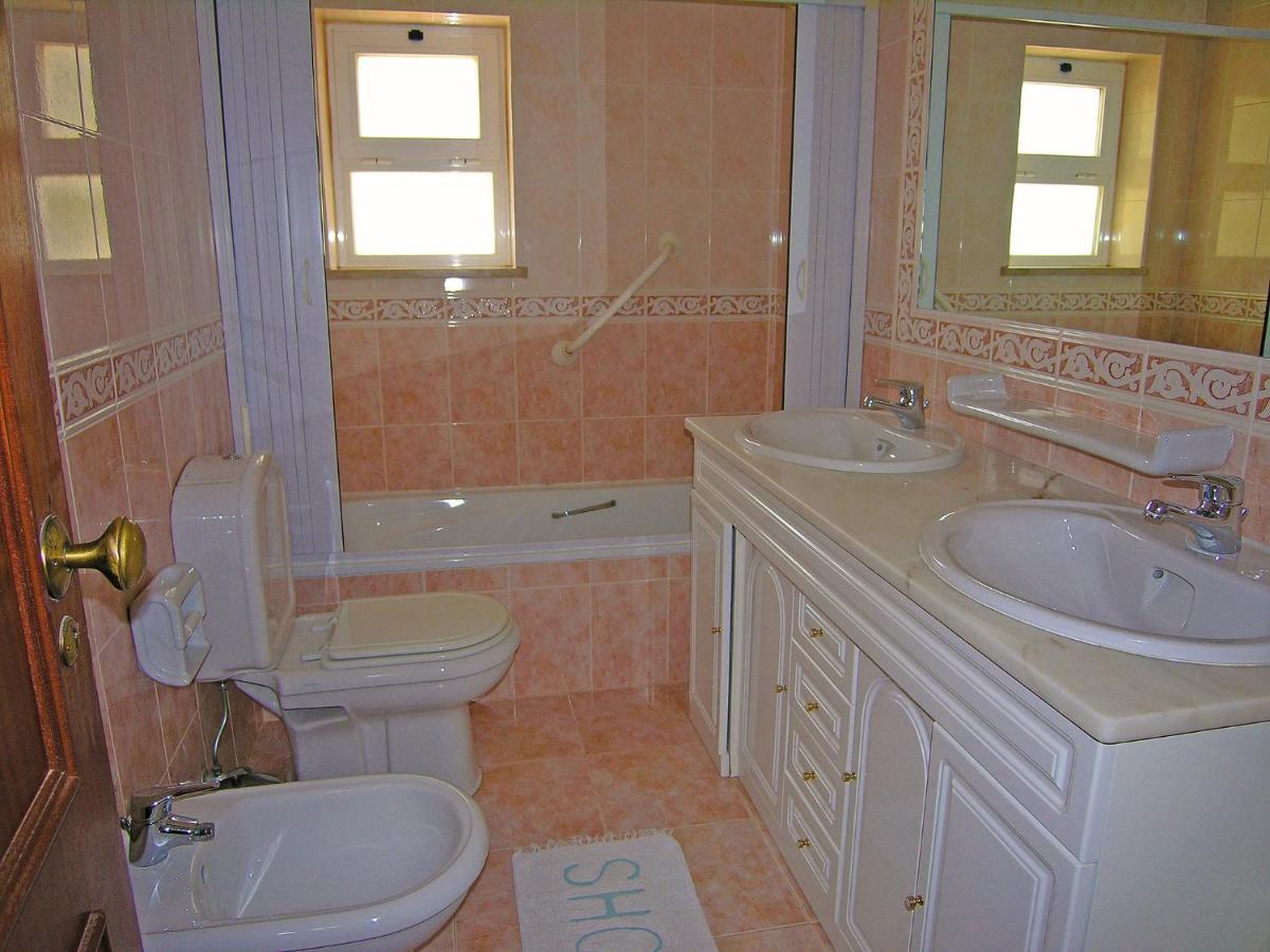 הוילה לאגוּ‏ש Casa Da Praia Para Ferias - Vila Pinheiro - Vivenda Johanna מראה חיצוני תמונה